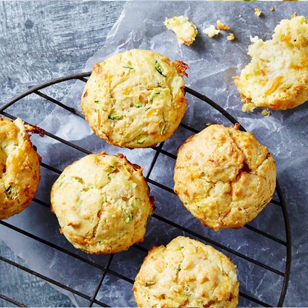 Cheesy Garlic Bread Muffins 28 By Sam Wood
