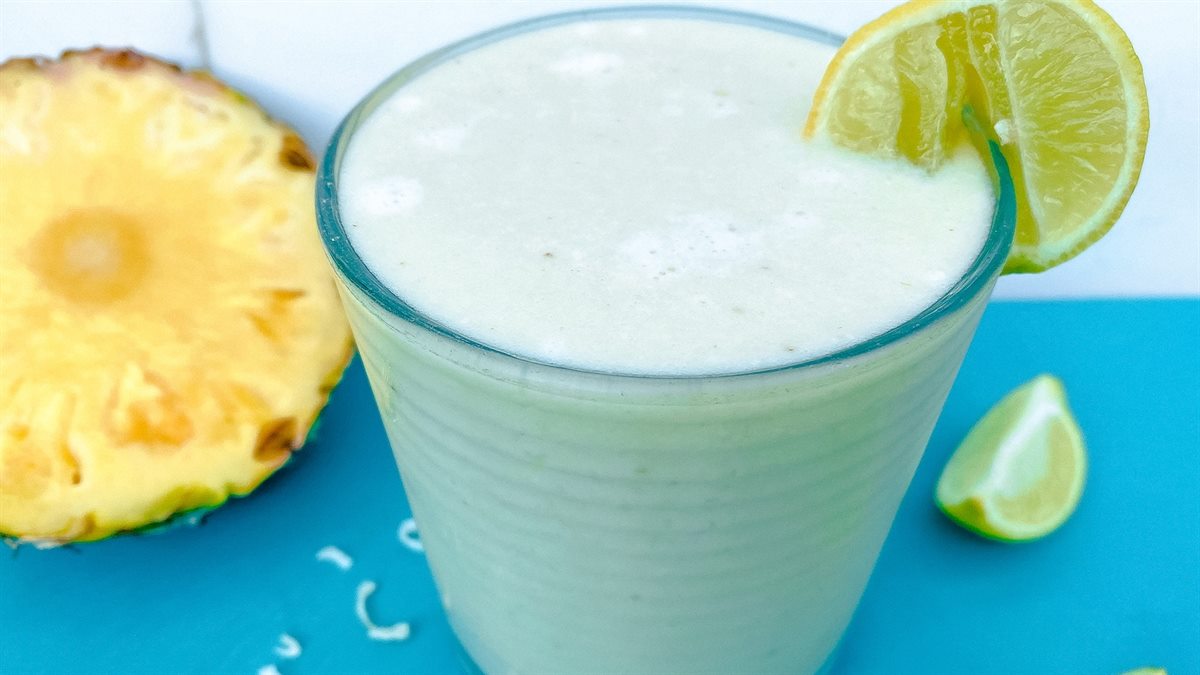 Healthy Pine Lime Smoothie Recipe | 28 By Sam Wood